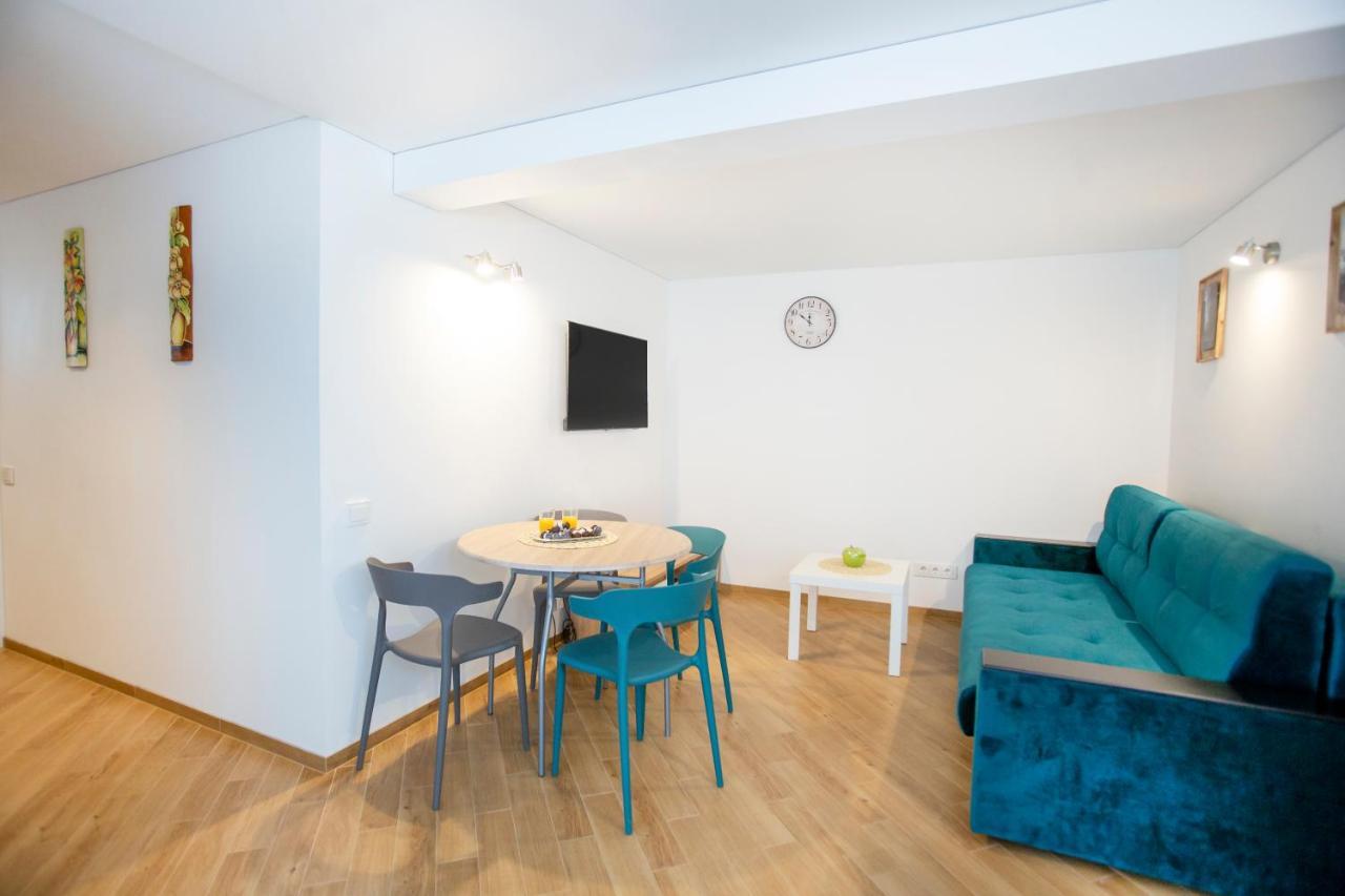 Groundfloor Apartment On The Green Hill Каунас Екстериор снимка