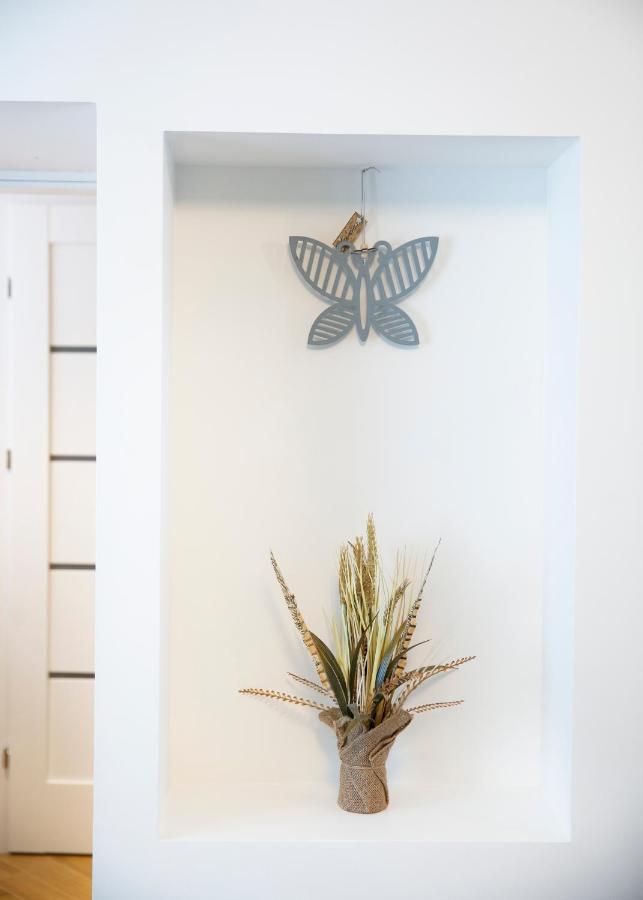 Groundfloor Apartment On The Green Hill Каунас Екстериор снимка