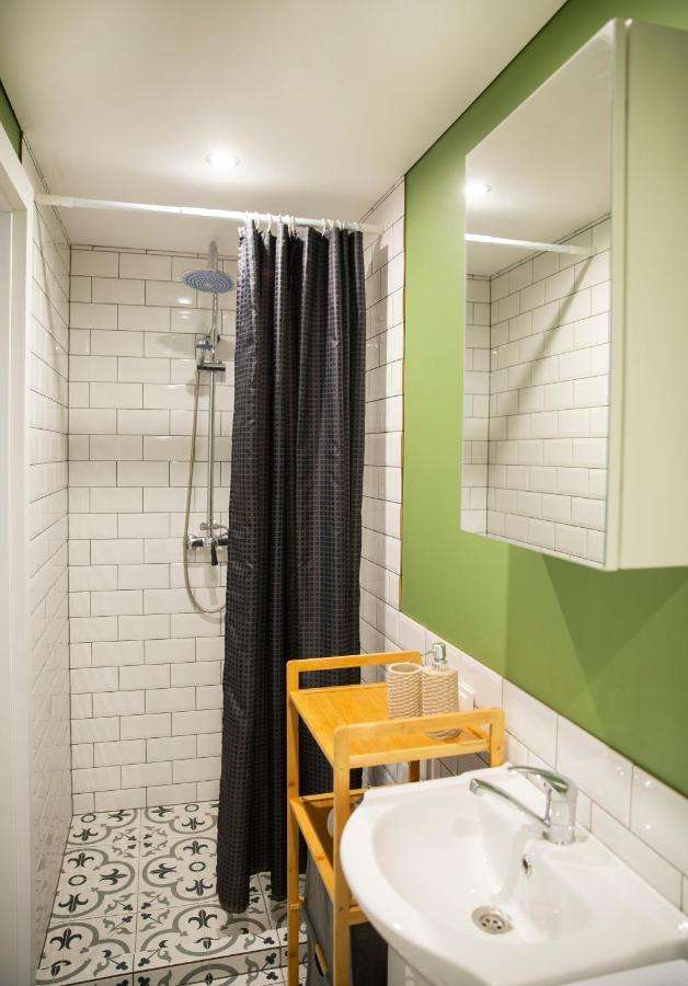 Groundfloor Apartment On The Green Hill Каунас Екстериор снимка