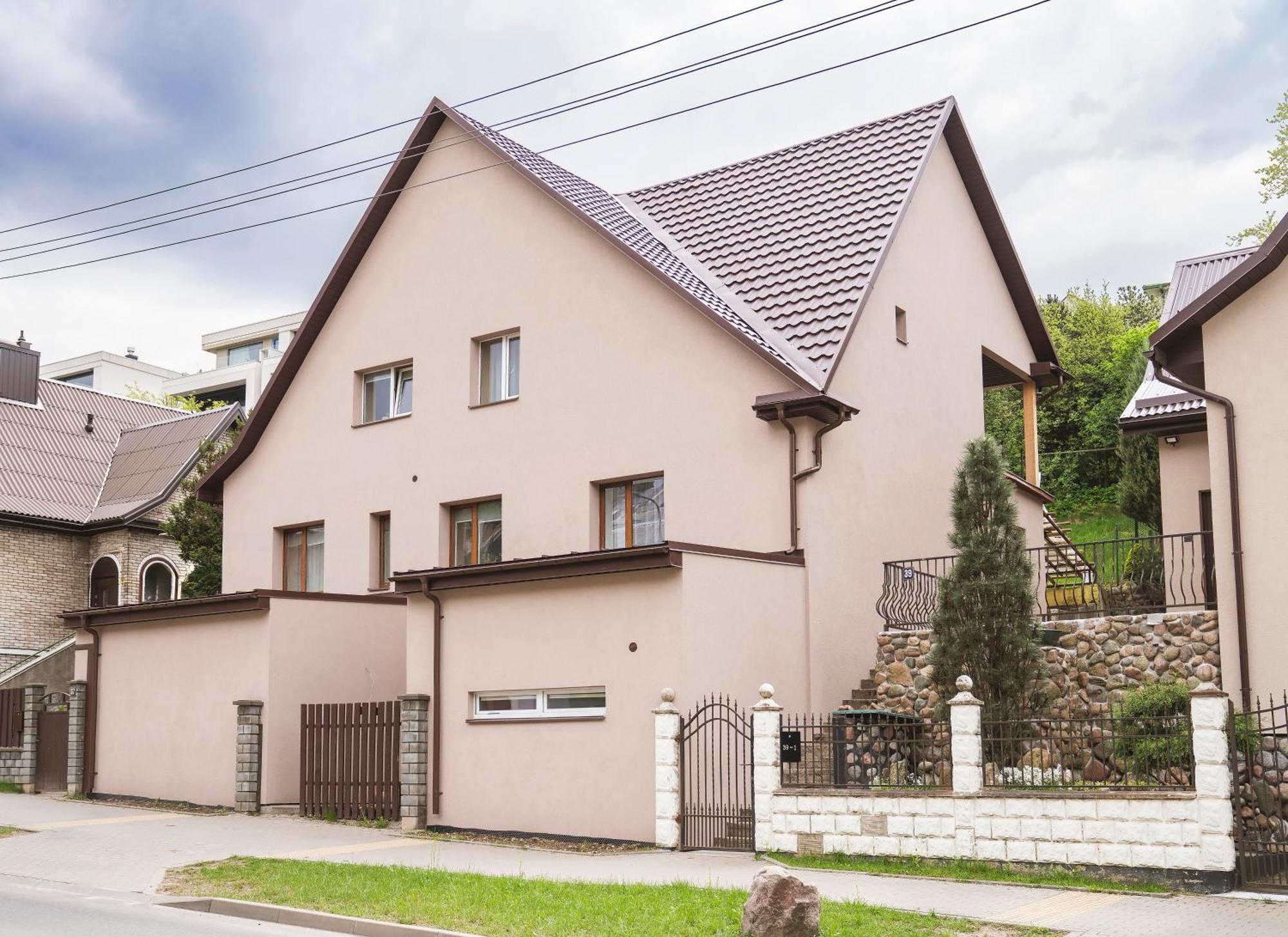 Groundfloor Apartment On The Green Hill Каунас Екстериор снимка